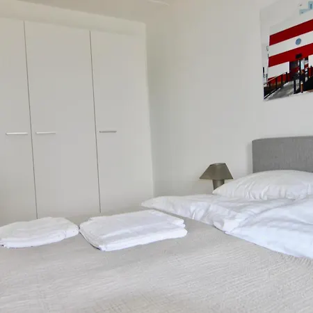 Beautiful 2-br W A Balcony By Harbour - 125 Odense